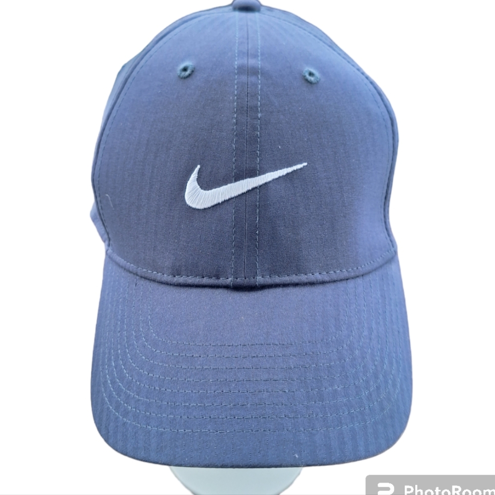 Nike Golf DRI-FIT Swoosh Front Cap NWOT - Navy Blue